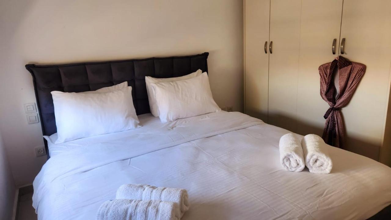 Melony Apartments Yam Suf Street Ейлат Екстериор снимка