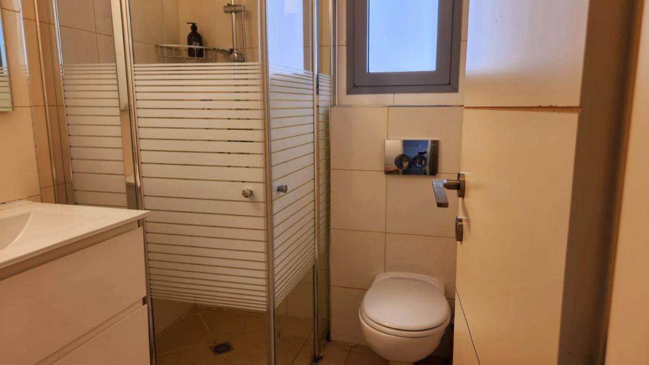 Melony Apartments Yam Suf Street Ейлат Екстериор снимка