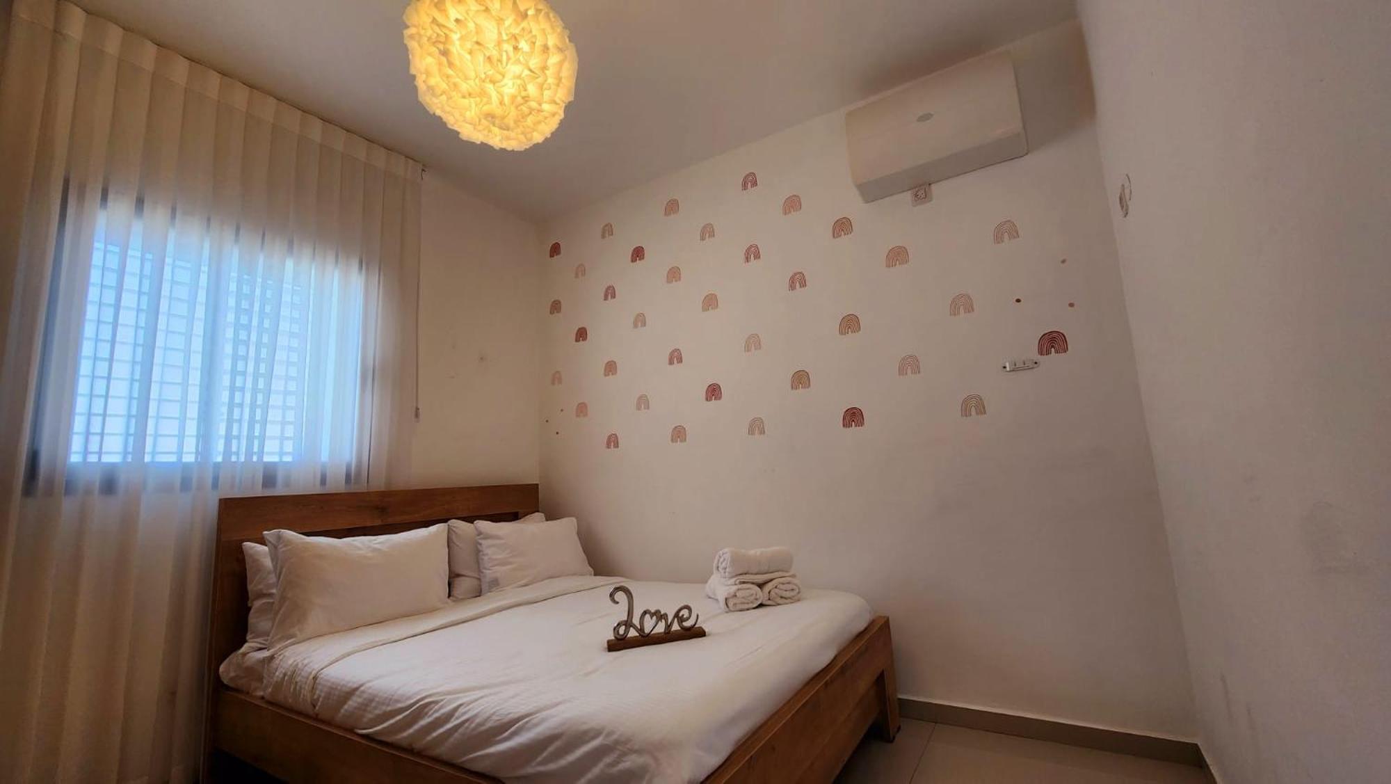 Melony Apartments Yam Suf Street Ейлат Екстериор снимка