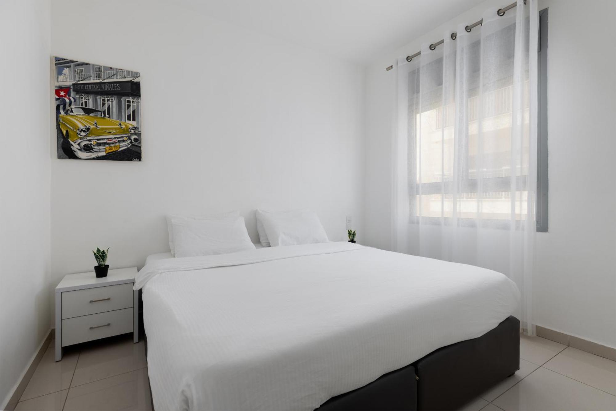 Melony Apartments Yam Suf Street Ейлат Екстериор снимка